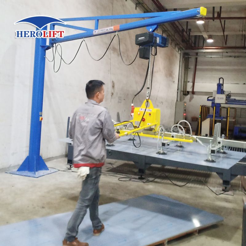 Vacuum board lifter with adjus13