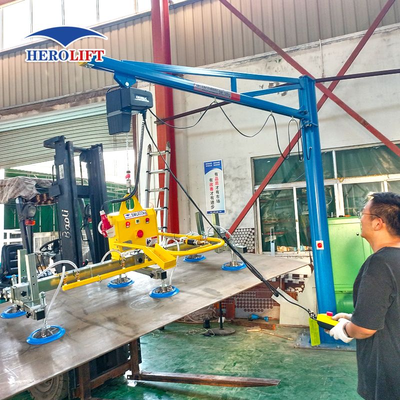 Vacuum board lifter with adjus15